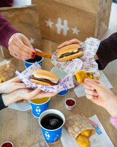 Hesburger tuo valikoimaan uudet Miniateriat.