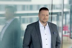 Visa Urpelainen, DNA:n verkonhallintakeskuksen valvomon osastopäällikkö.