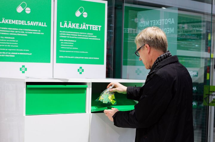 Apteekit keräävät lääkejätteen.