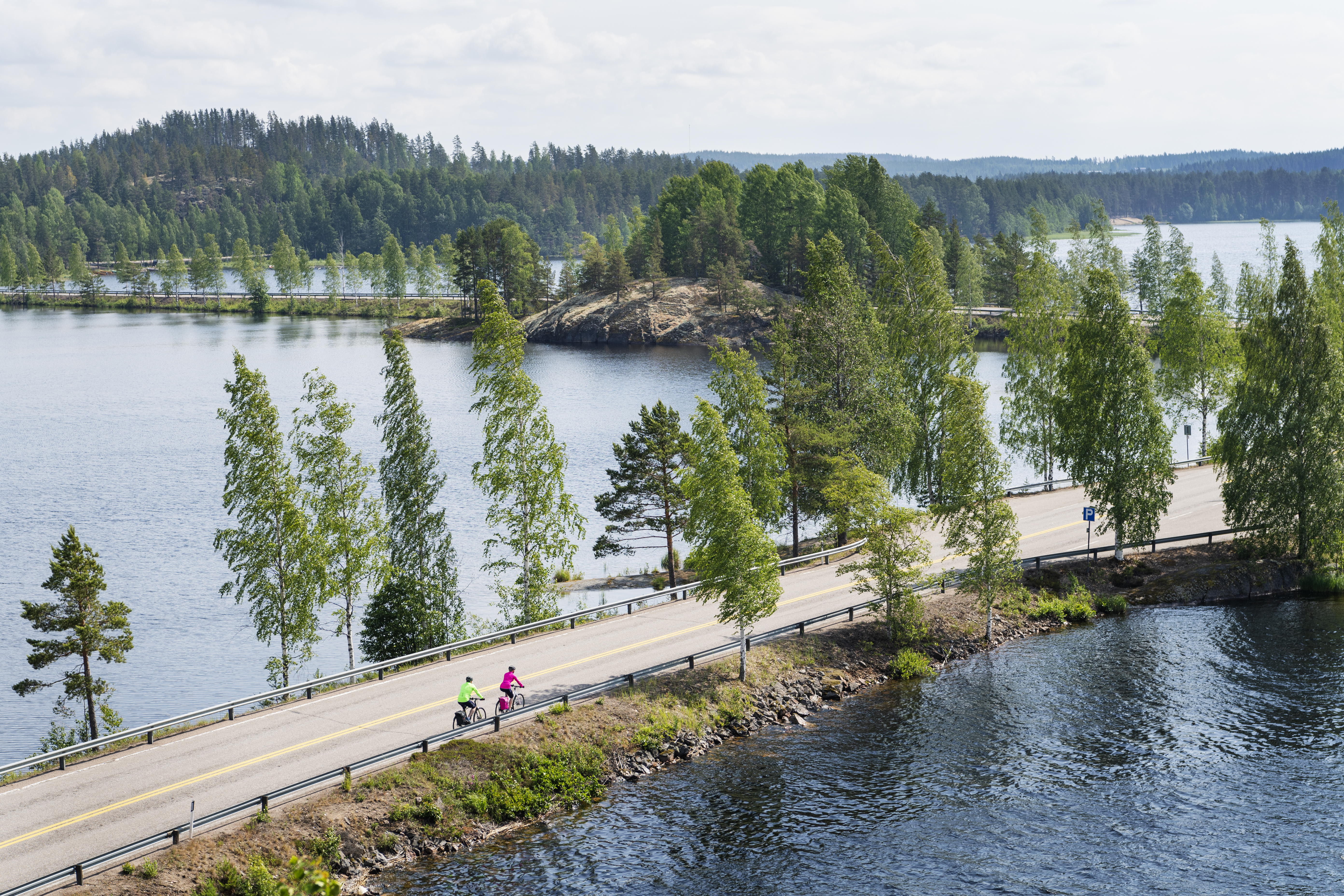 Nuorten aikuisten kiinnostus kotimaanmatkailuun kohosi 80 prosenttiin
