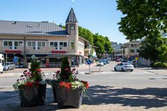 Vuokrattavat sähköpotkulaudat saapuvat 27.6. alkaen Naantalin katukuvaan. Kuvituskuva.