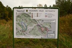 Haijainen – Villa -reittikartta osoittaa alueen ulkoilureitit.