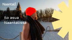 Naantalin uuden brändin erottaa iloa tuovasta ydinviestistä ja rohkeasta visuaalisuudesta. Kuvassa naantalilainen Matias Lunden avantouinnilla Nunnalahden rannassa.