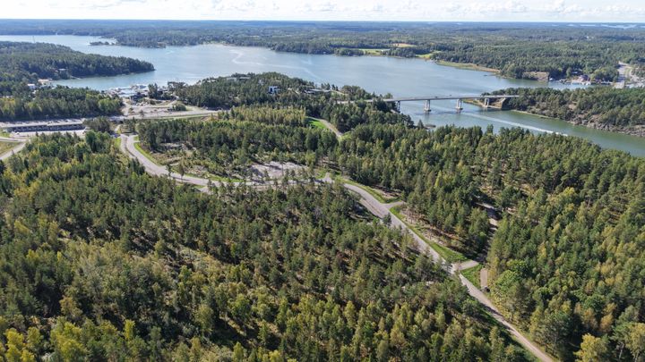 Naantali pitää huolta tonttitarjonnasta myös ensi vuonna, Luonnonmaalle on tulossa uusia tontteja myyntiin.
