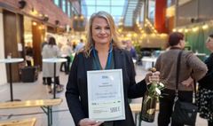 Yrittäjä Anu Vaissi-Harismaan ideoimat ruokatuotteet Piknik omenapuun alla ja Taste of Archipelago -tapahtuma palkittiin vuoden 2023 parhaina ruokamatkailutuotteina Suomessa.