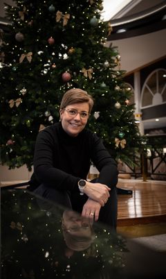 Tapahtumavastaava Saija Etokarin mukaan Naantalin Kylpylän joulumarkkinat sopivat täydellisesti joulufiilistelyyn.
