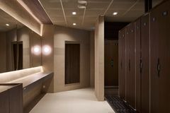 Uudistuksen yhteydessä on uusittu myös puolet kylpylän puku- ja suihkutiloista. Loput pukutilat uudistetaan myöhemmässä vaiheessa.