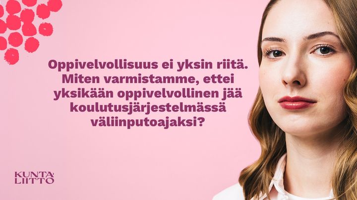 Nuori nainen kuvattuna kasvoista läheltä.