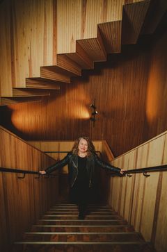 Leena Lehtolainen julkaisi esikoisteoksensa vain 12-vuotiaana. Kuva: Sabrina Bqain