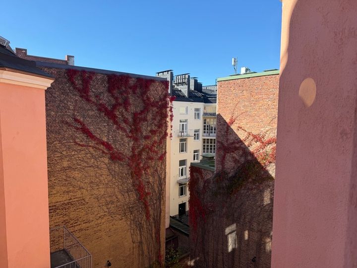 Kaksi lakiuudistusta tavoittelee savutonta asumista