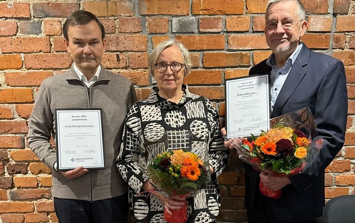 Vuoden 2025 Kiinteistöliitto Uusimaan taloyhtiöteoksi valittiin As Oy Helsingin Kotisatama ja Vuoden 2025 hallituksen puheenjohtajaksi Pekka Killström As Oy Kirstilaxista.