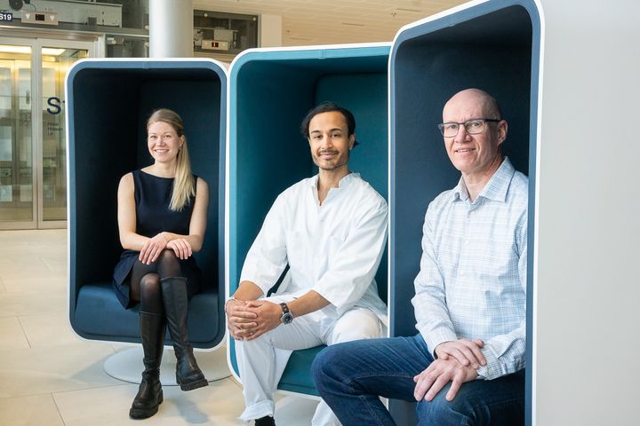 The principal investigators of the FINISH research project, Pihla Tommiska, MD, Rahul Raj, Associate Professor and Specialist in Neurosurgery, and Kimmo Lönnrot, MD and Specialist in Neurosurgery, showed in their study that irrigating during craniotomy for chronic subdural hemorrhage reduces the need for repeat procedures.