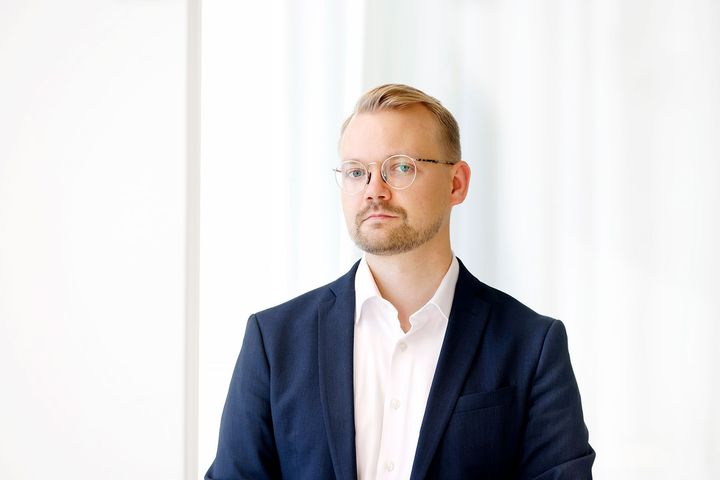 Keskuskauppakamarin johtava asiantuntija (elinkeino- ja ilmastopolitiikka) Teppo Säkkinen.