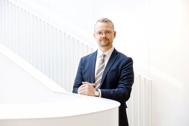 Keskuskauppakamarin johtava asiantuntija (elinkeino- ja ilmastopolitiikka) Teppo Säkkinen.