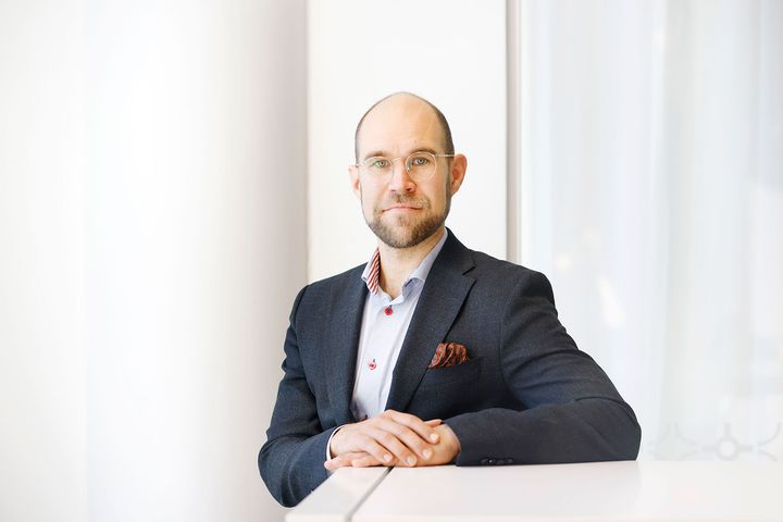 Keskuskauppakamarin vastuullisuuspäällikkö Jussi Hakanen.