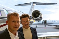 Aerocom Aviation Oy:n perustajaosakas ja toimitusjohtaja Ari Kallinen (vas) ja perustajaosakas ja kaupallinen johtaja Joonas Nurmi.
