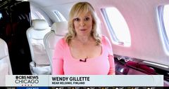 Yksityislentämisen kasvusta pandemian jälkeen raportoiva CBS Newsin toimittaja Wendy Gillette vieraili alkusyksystä Suomessa tutustumassa Aerocom Aviationin palveluihin.