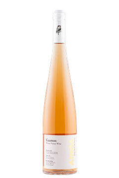 Kaamos sopii nautittavaksi joko lämmitettynä tai viileänä jälkiruokaviininä. Se on kevyempi ja vähemmän makea vaihtoehto perinteiselle glögille. Viini valmistetaan suomalaisista puolukoista, hunajasta sekä perinteisistä glögimausteista, kuten mausteneilikasta, kanelista ja kardemummasta.