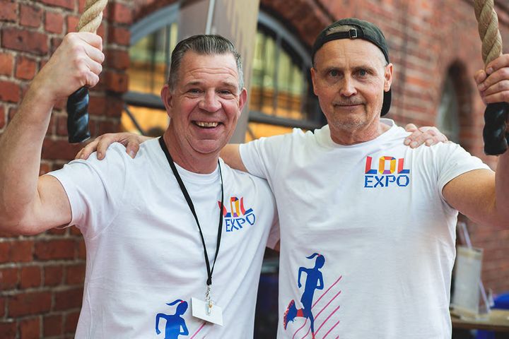 Tapahtumavastaava Tom Uhlenius ja Wanha Sataman Jouni Varpelaide LOL Expossa 2024