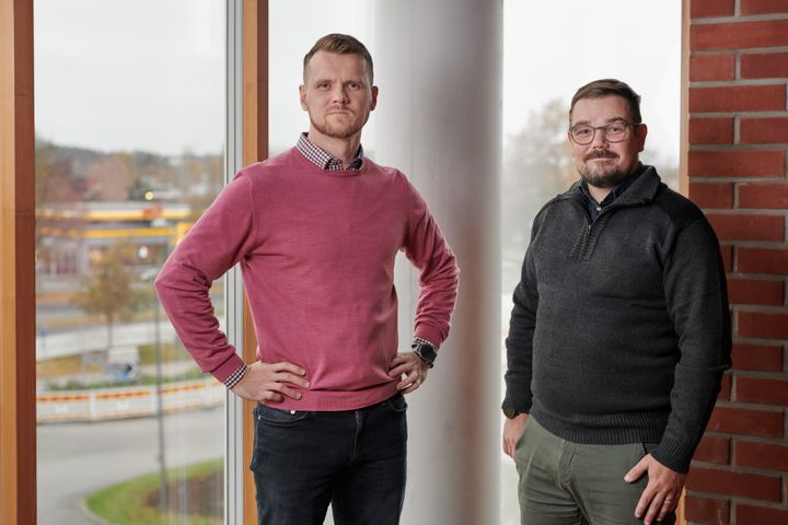 Nyt palkittu Raision kaupunki on viime vuosina pystynyt houkuttelemaan runsaasti uusia yrityksiä valitsemaan Raision sijoittumispaikakseen. Kuvassa kaupunginjohtaja Eero Vainio ja kaupunkikehitysjohtaja Samu Mattila.