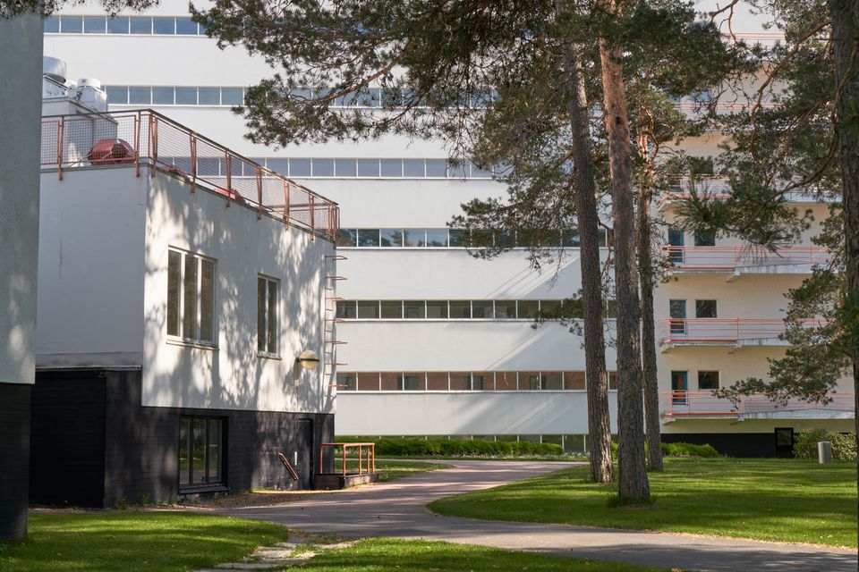 Parantolan kansainvälinen vetovoima on mahdollisuus Paimiolle, koko Varsinais-Suomelle ja Suomelle. Kuva: Ola Kolehmainen, © Paimio Sanatorium Foundation