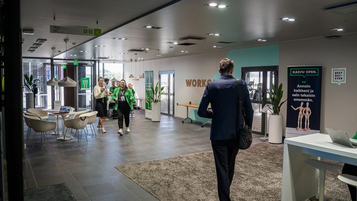 Kasvu Open ja Jyväskylän elinkeinopalvelut toteuttavat ohjelman yhteistyössä Cefmofin, Jyväskylän ammattikorkeakoulun (JAMK), Jyväskylän yliopiston, Luonnonvarakeskuksen (LUKE) ja VTT:n kanssa.