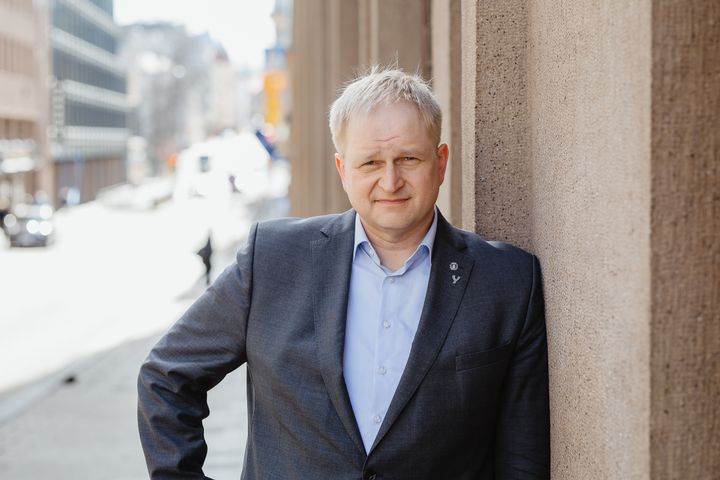 YKAn toiminnanjohtaja Simo Pöyhönen.