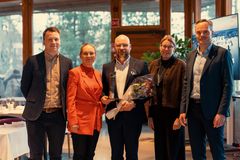 In the photo from the left: Miikka Valo, Director of Conventions & Tourism at Visit Espoo/Enter Espoo Oy; Jaana Tuomi, CEO of Enter Espoo Oy; Professor Jaan Praks from Aalto University; Kristiina Mäkelä, provost of Aalto University; Kai Mykkänen, Mayor, City of Espoo.