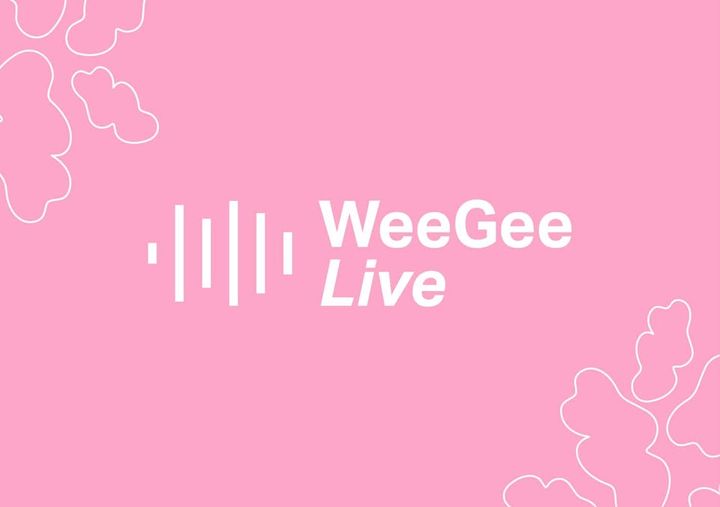 WeeGee Live -logo vaaleanpunaisella pohjalla.