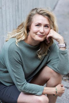 Runoilija Suvi Valli