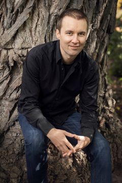 Kirjailija Mikko Kamula