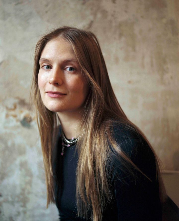 Emma Holtenin kirjailijakuva