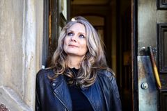 Kirjailija Moa Herngren