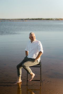 Kirjailija Petri Saari