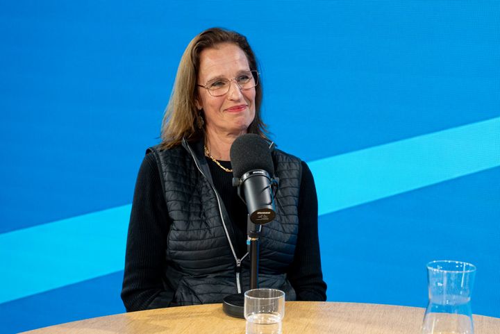 Sähkäripodin uudella kaudella Aro Systems Oy:n toimitusjohtaja Tutu Wegelius-Lehtonen puhuu johtamisen kulmakivistä, johtamistyyleistä ja siitä, mistä yrityksen kulttuuri rakentuu.