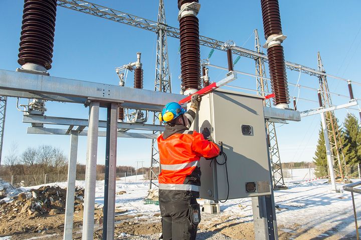 Joka kolmas sähköistysalan ammattilainen eläköityy 15 vuoden sisällä. Nyt on oikea aika varmistaa, että tekijöitä riittää joka alueella.