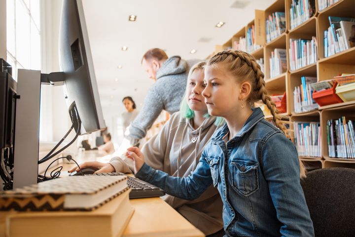 Kirjasto- ja kulttuuripalvelut ovat nykyisten kuntien keskeisimpiä palveluja "soten" siirryttyä hyvinvointialueille.