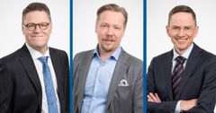 Etlan tutkimusneuvonantaja Petri Rouvinen (vas.), tutkimusjohtaja Tero Kuusi ja tutkimusjohtaja Antti Kauhanen