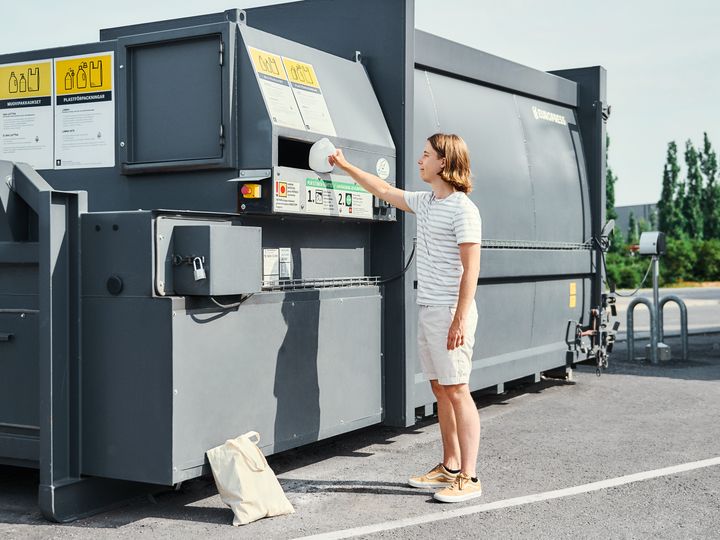 Rinki haluaa, että tulevaisuudessa kaikilla sen ekopisteillä voi lajitella myös muovipakkauksia.