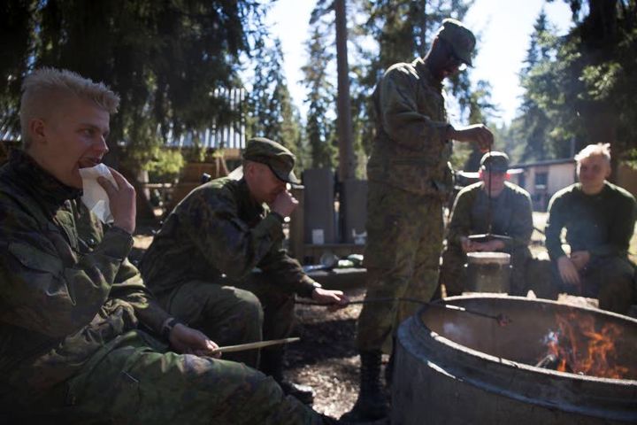 Pitkän aikavälin tavoitteena on ottaa toimintamalli laajasti käyttöön ja parantaa koko ikäluokan toimintakykyä osana Suomen kokonaispuolustusta.