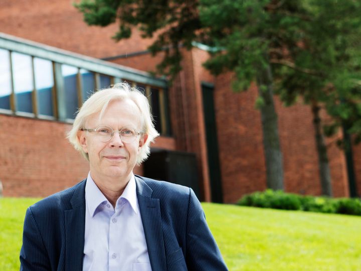 Professori Olli Ikkalan kolmas EU-hanke pohjaa eläviin systeemeihin