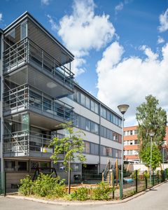 Kornetintie 8:n kiinteistö Helsingin Pitäjänmäellä.