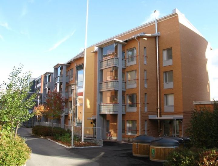 Rinnekodit Kotilaituri tarjoaa kodin 21 vammaiselle asiakkaalle Vaihdekujalla Jyväskylässä.