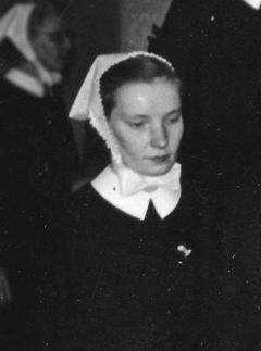 Rauha Venetmäki vihittiin diakonissaksi vuonna 1952