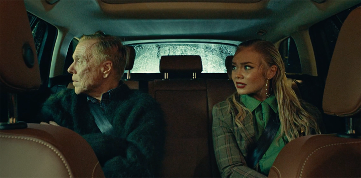 Minisarjan pääosissa nähdään Juha Kukkonen ja Ronja Keiramo.