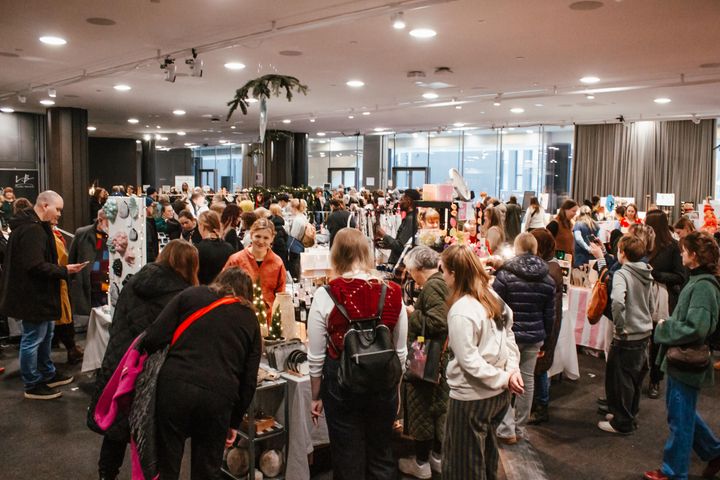 Design Kevät kokoaa yhteen suomalaiset muotoilijat ja muotoilun ystävät.