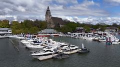 Naantalin venemessuille 22.–24. toukokuuta 2026 odotetaan nähtäväksi lähes sataa venettä vesijeteistä ja soutuveneistä aina suuriin matkaveneisiin.