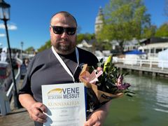 ”Jos jaamme palkintosumman kahteen osaan, pystymme istuttamaan tuhat poikasta ja tekemään meritaimenpuroon hyvän virtavesikunnostuksen. Sillä saadaan todella hyvä vaikuttavuus”, Saaristomeren Taimen ry:n hallituksen jäsen Sami Raittola kertoo.