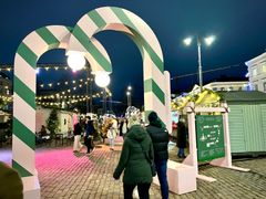 Mantan joulutori on avoinna loppiaiseen saakka.