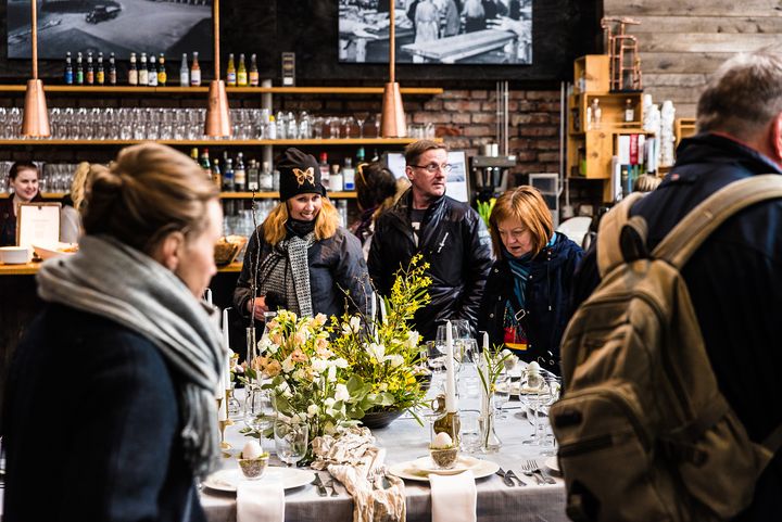 Teurastamon pääsiäismarkkinat järjestetään lauantaina 28.3.2026 klo 11–18 Helsingin Teurastamolla. Maksuton koko perheen tapahtuma kokoaa yhteen runsaan joukon ruokatuottajia, käsityöläisiä ja pääsiäistunnelmaa.